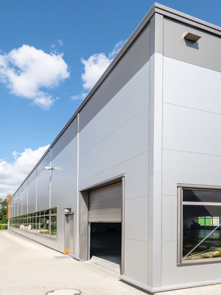 Complete Commercial Steel Building Construction